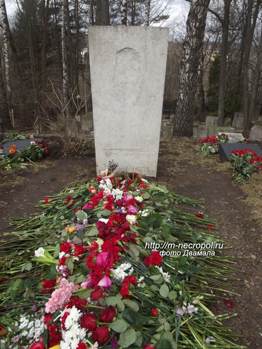 могила Б. Пастернака, фото Двамала, 12 апреля 2017 г.